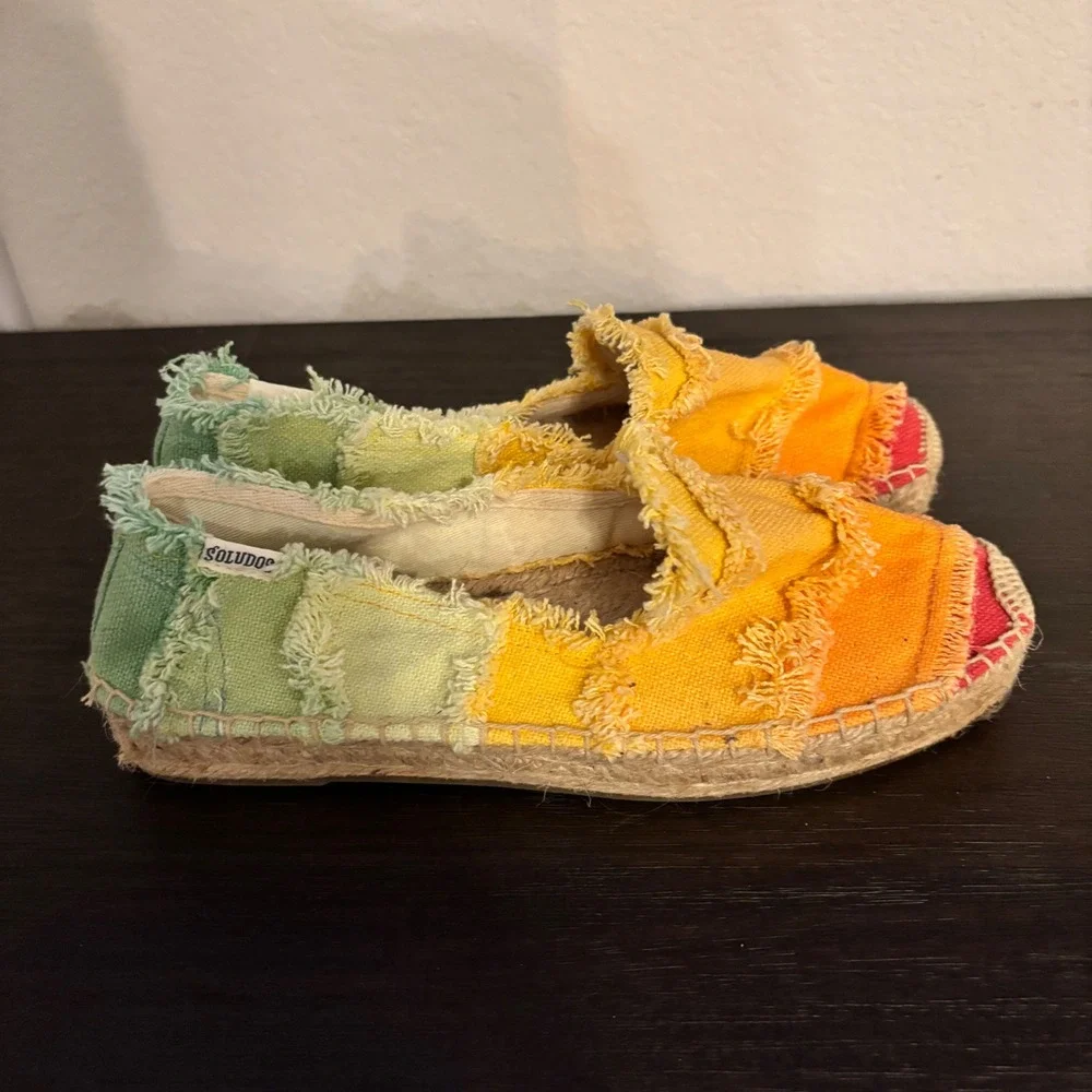 Soludos Espadrille Frayed Patchwork 6.5 Canvas Rainbow Ombre Boho Festival Shoes